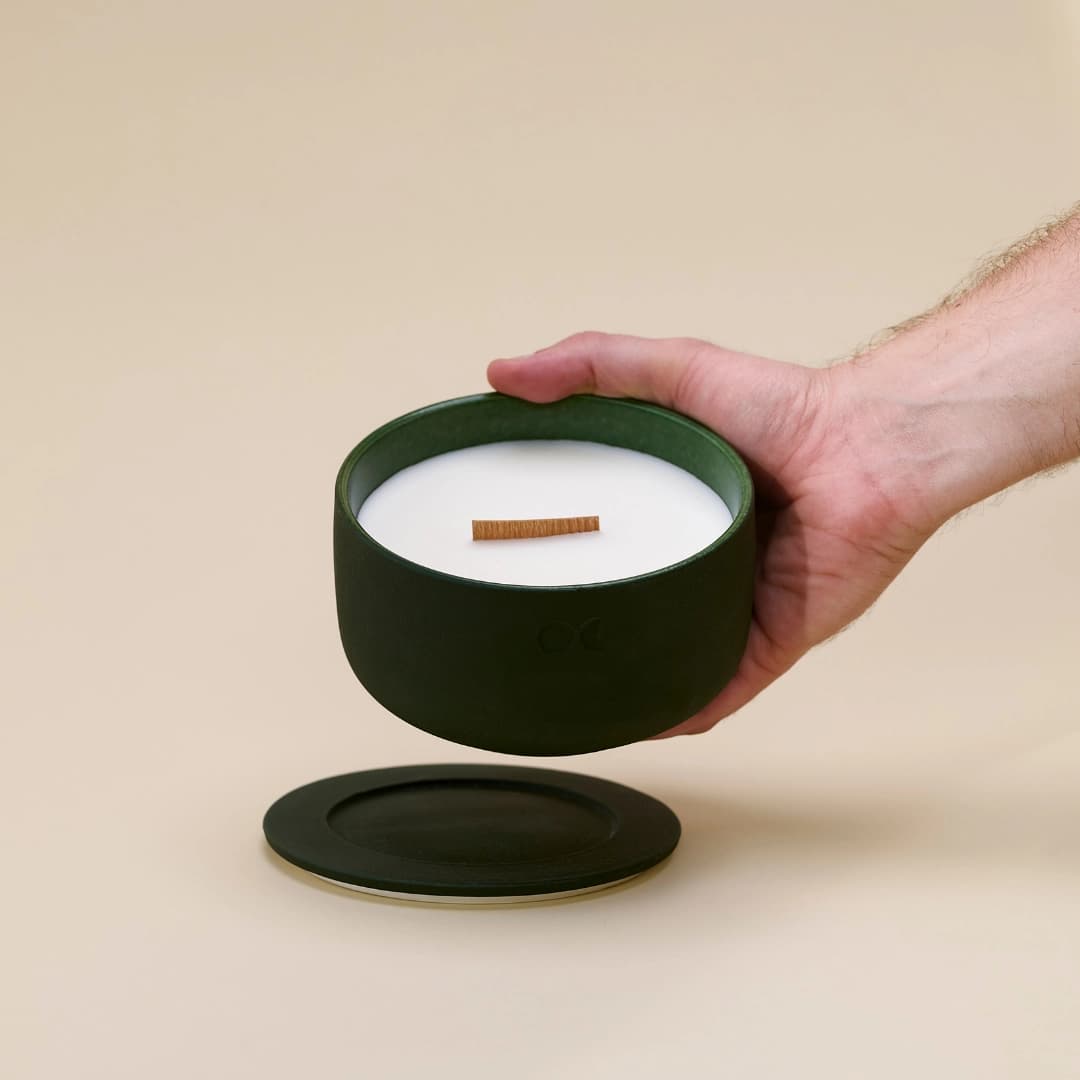 Blühende Keramikkerze - Wacholder Lavendel - 440g