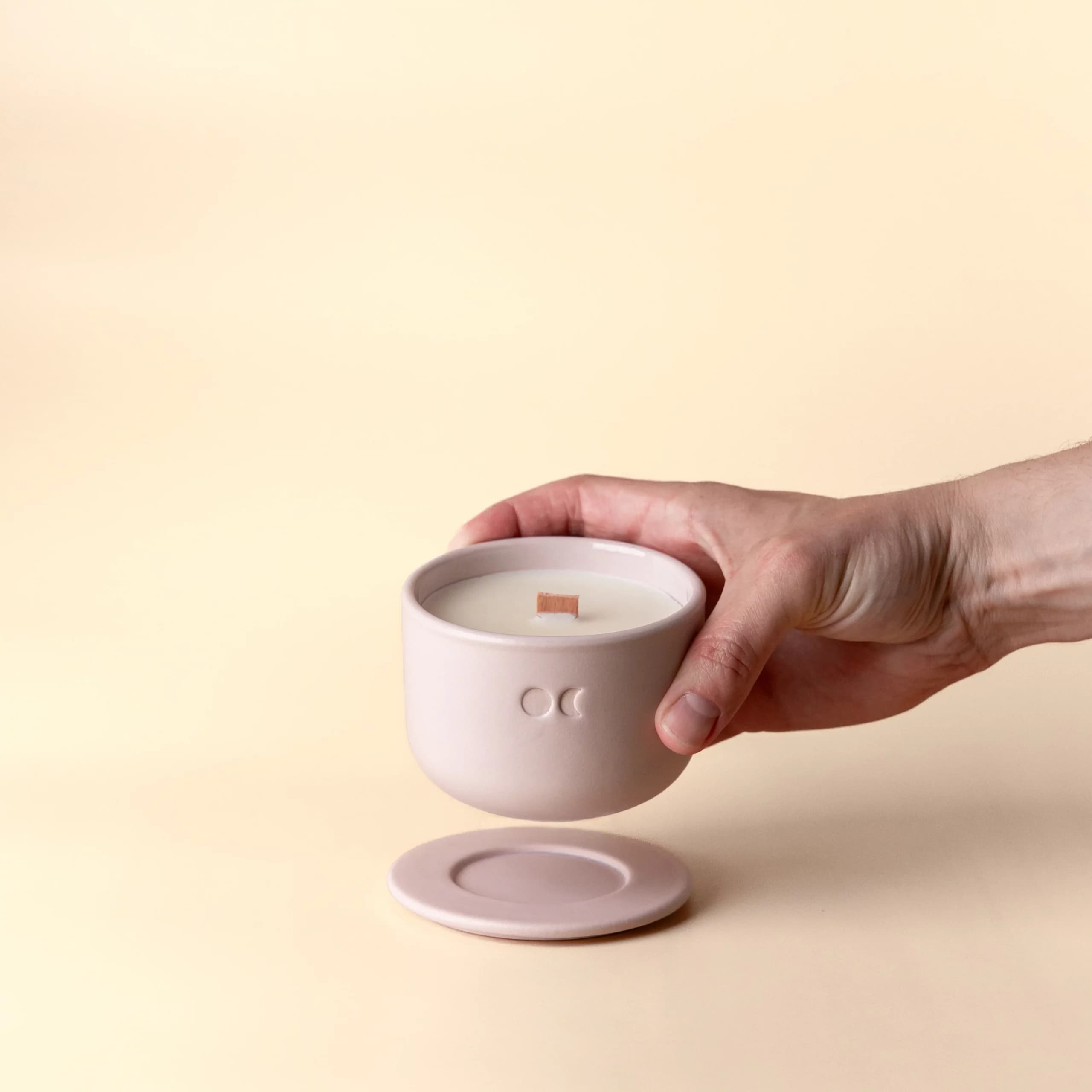 Blühende Keramikkerze - Oud & Rosen - 220g